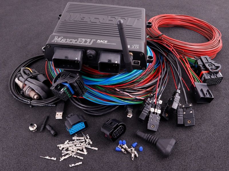 Maxxecu Race Premium